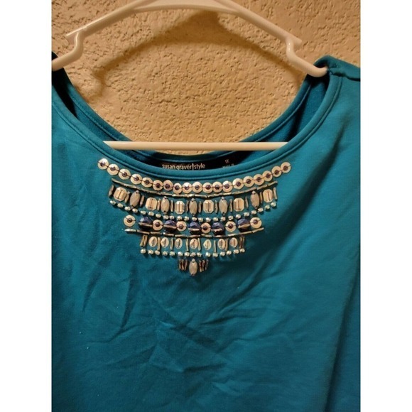 Susan Graver Style Blue Long Sleeve Blouse With Beaded Nackline Size 1X - Picture 2 of 5